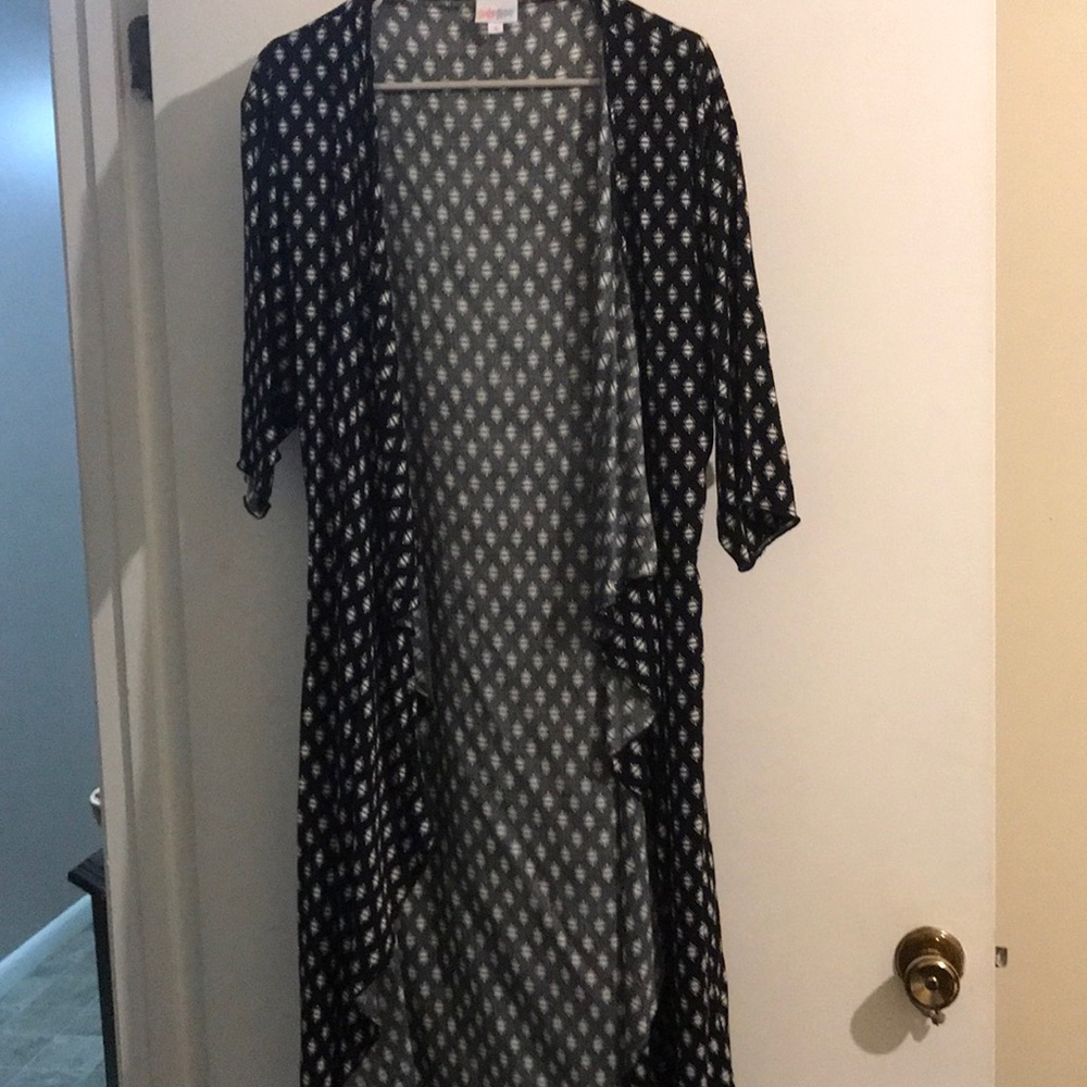 Lularoe Shirley size Small